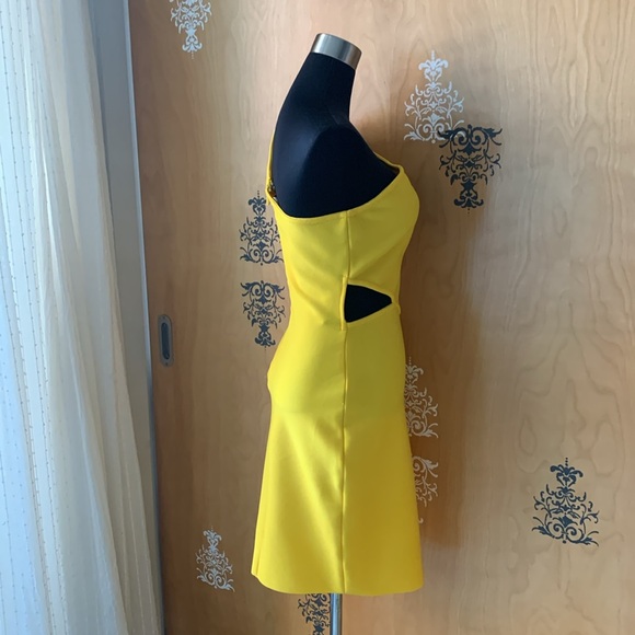 NEW - GORGEOUS Sexy Cut-Out Dress in Bright Yellow - Picture 7 of 14